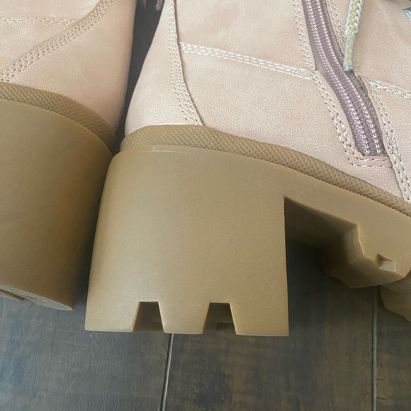 Steve Madden Dillan Light pink Combat lace up boots - Picture 10 of 12